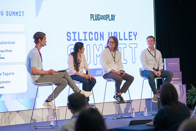 Silicon Valley Summitのパネルディスカッション